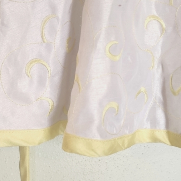 Jenny & ME White and Yellow Embroidered Swirl Pattern Dress with Bow - Picture 3 of 6